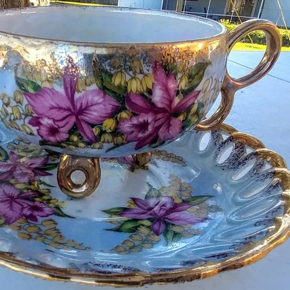 L.M. Royal Halsey very fine china cup & saucer set - Picture 1 of 10